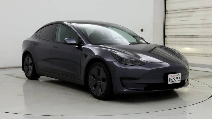 2022 tesla model 3 standard range plus
