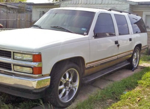 1999 chevrolet suburban in texas by owner