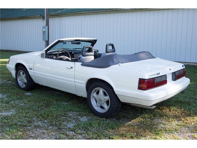 1985 ford mustang lx 41,600 miles white 8 cylinder engine 5.0l/302 automatic