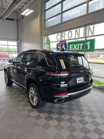 2022 jeep grand cherokee summit
