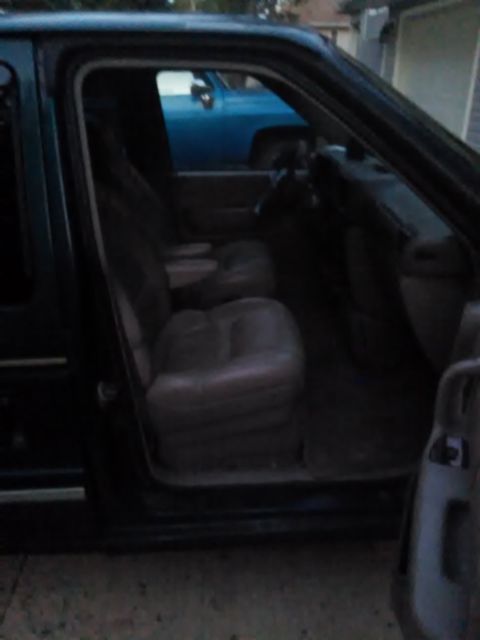 1994 chrysler town and country van