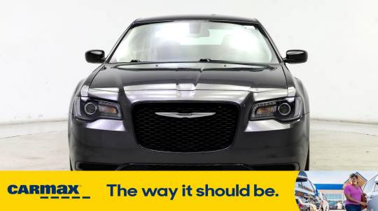 2019 Chrysler 300