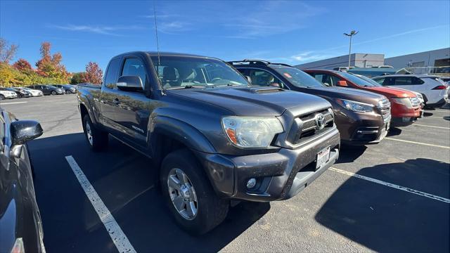 2013 toyota tacoma base