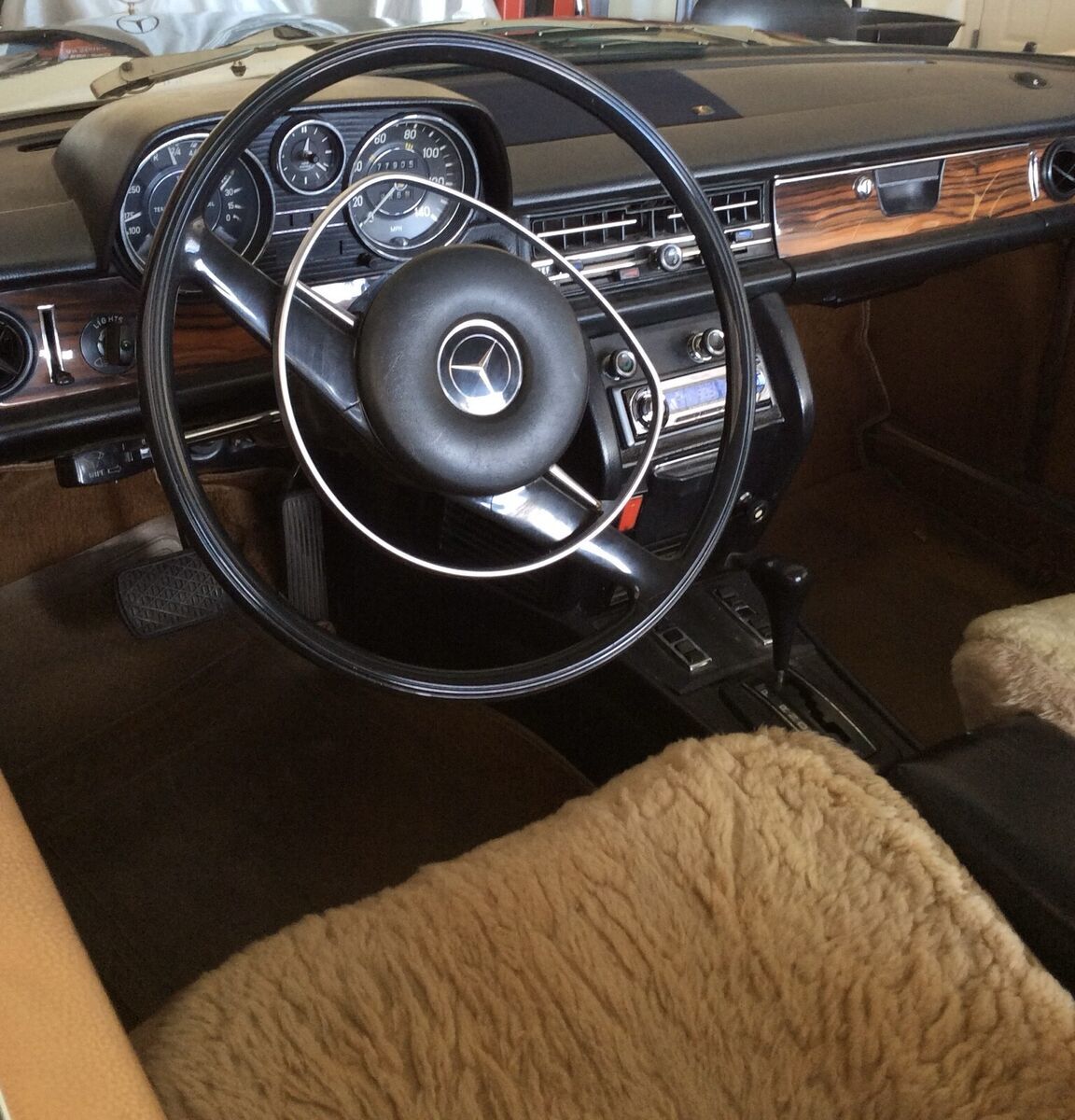 1972 mercedes-benz 250 c coupe coupe black black