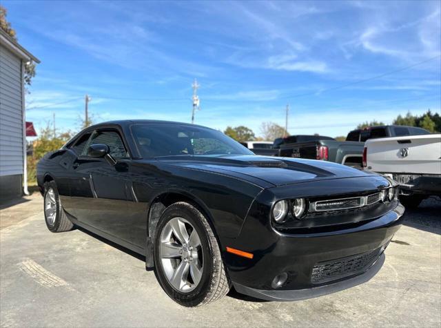 2018 dodge challenger sxt