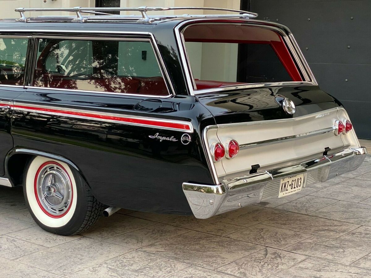 1962 impala station wagon, 327 v8/300 hp, ac, power everything, nicely restored!