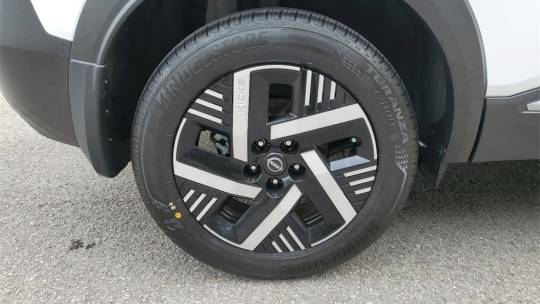 2025 Nissan Kicks