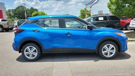 new 2024 nissan kicks s