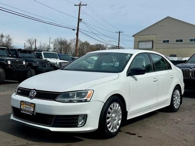 2015 volkswagen jetta 1.8t sport sedan 4d in levittown, pennsylvania