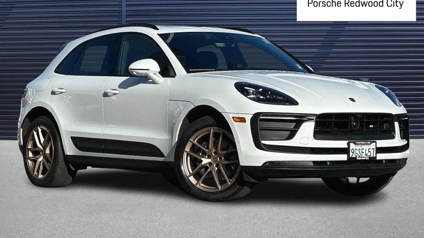 2023 porsche macan standard