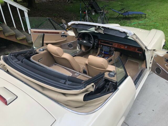 @@@1988 jaguar xjs v12 hess & eisenhardt convertible a must see.@@@