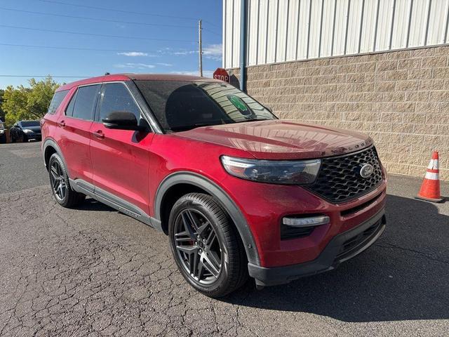2022 ford explorer st