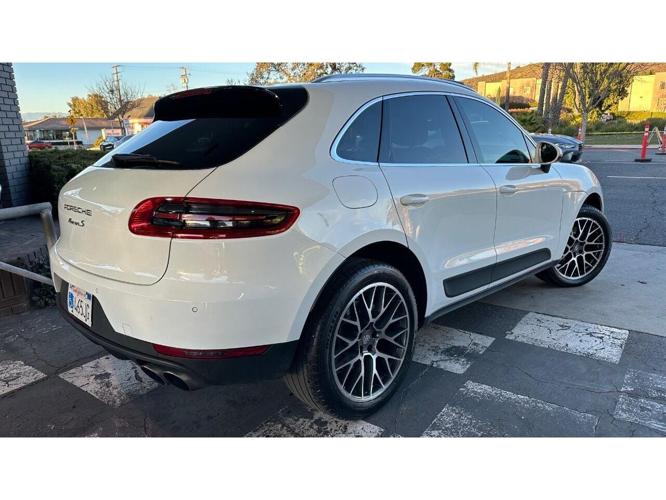 2015 porsche macan in thousand oaks, california