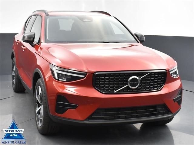 2024 volvo xc40 b5 core bright