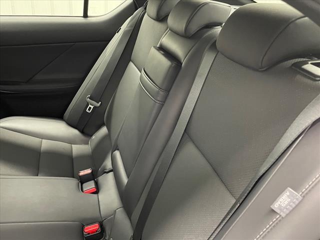 2021 lexus is 300 base