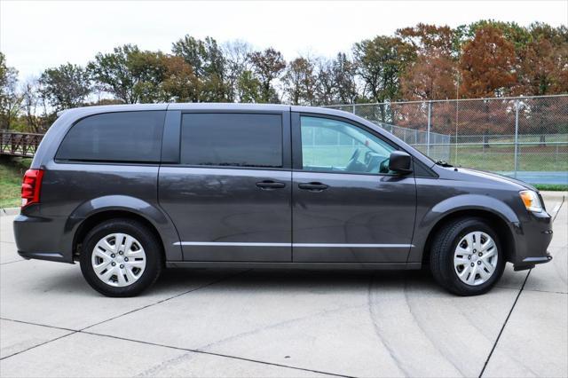 2019 dodge grand caravan se