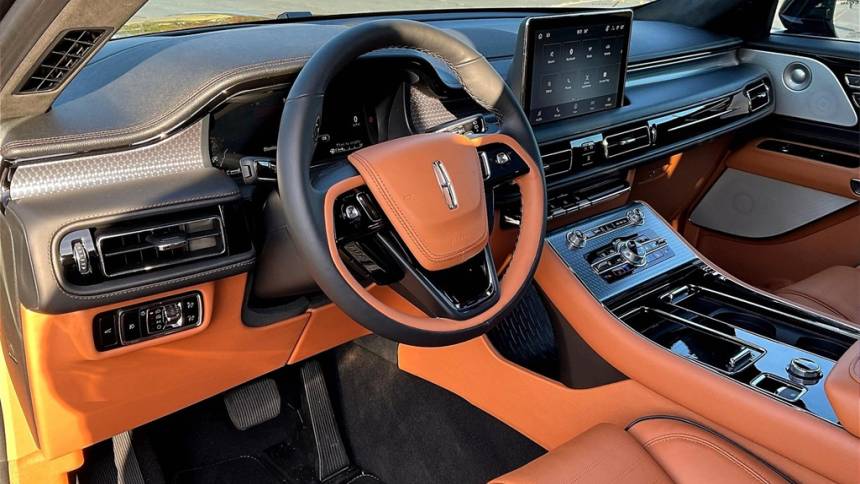 2023 lincoln aviator black label