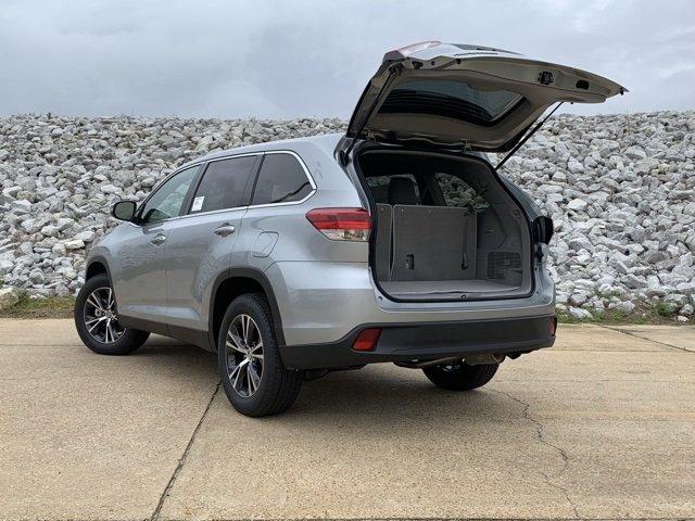 new 2019 toyota highlander fwd le meridian, ms 39302 for sale in meridian, mississippi