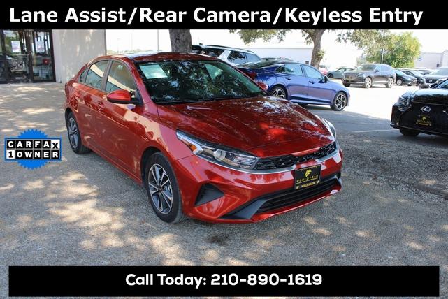 2023 kia forte lxs w/ lane assist, rear camera