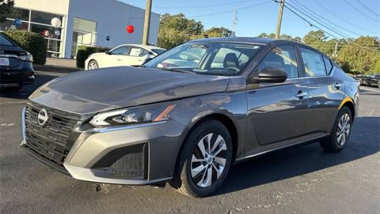 2025 Nissan Altima