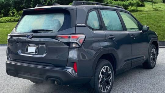 2025 Subaru Forester standard model