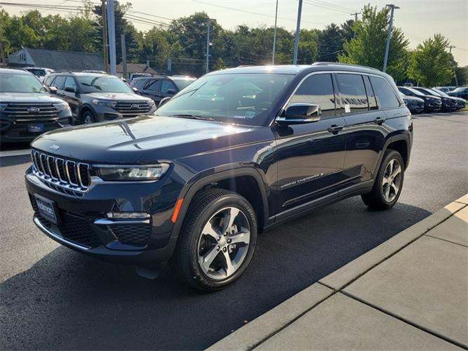 used 2022 jeep grand cherokee 4xe base 4xe