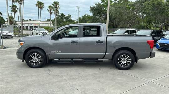 2024 nissan titan sv