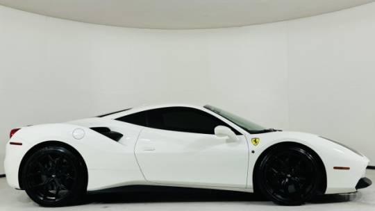 2016 Ferrari 488