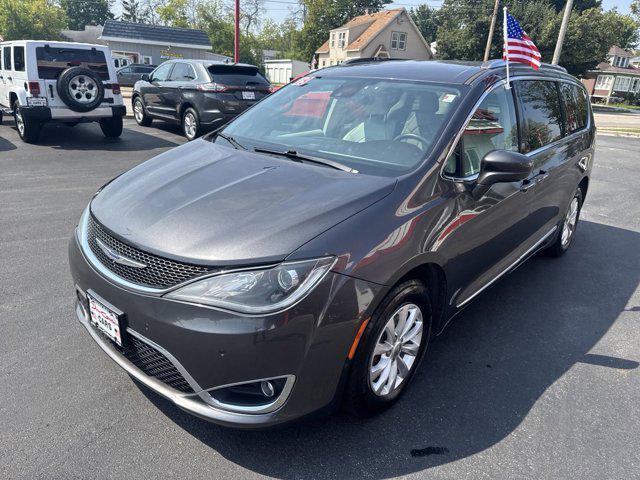 2019 chrysler pacifica touring l