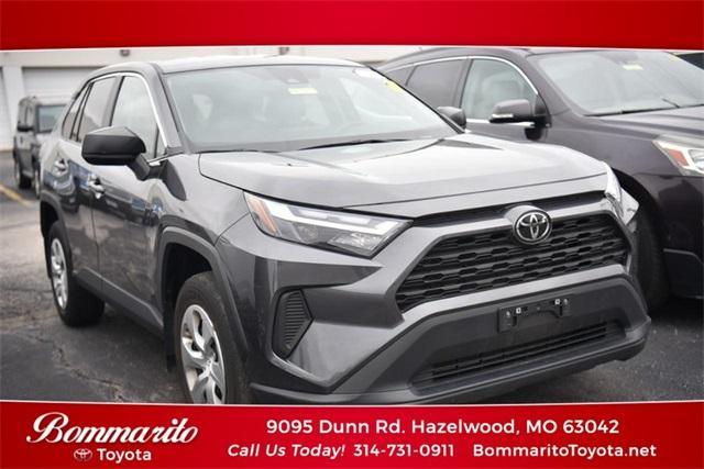 2023 toyota rav4 le