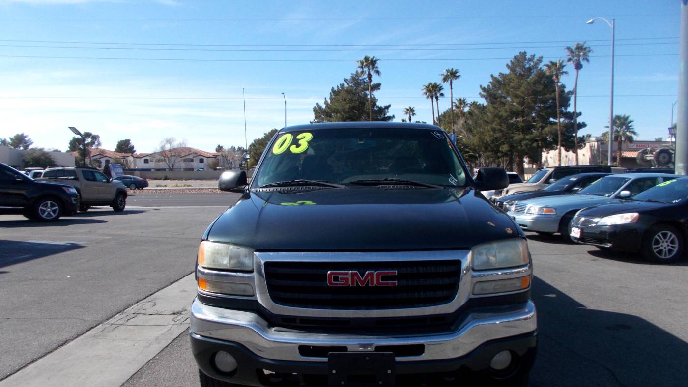 2003 gmc sierra 2500hd base