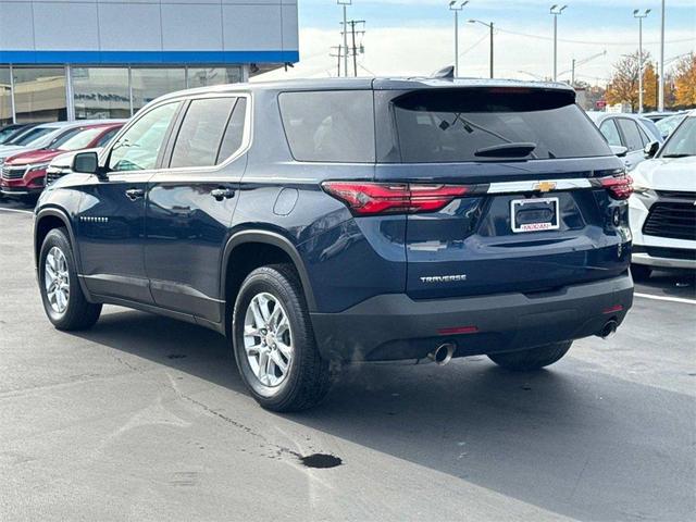 2022 chevrolet traverse ls