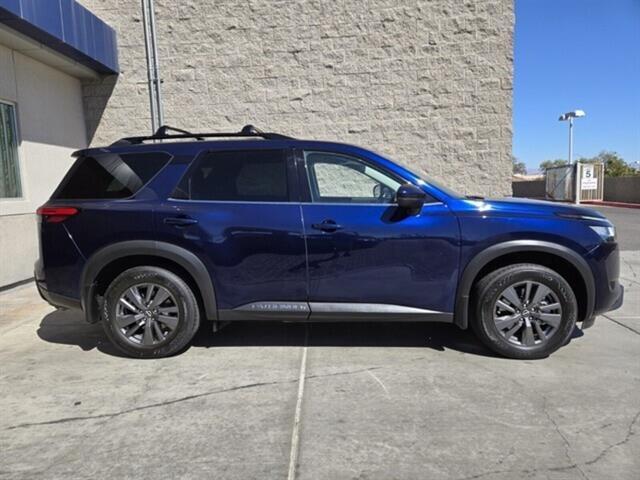 2022 nissan pathfinder sv 2wd