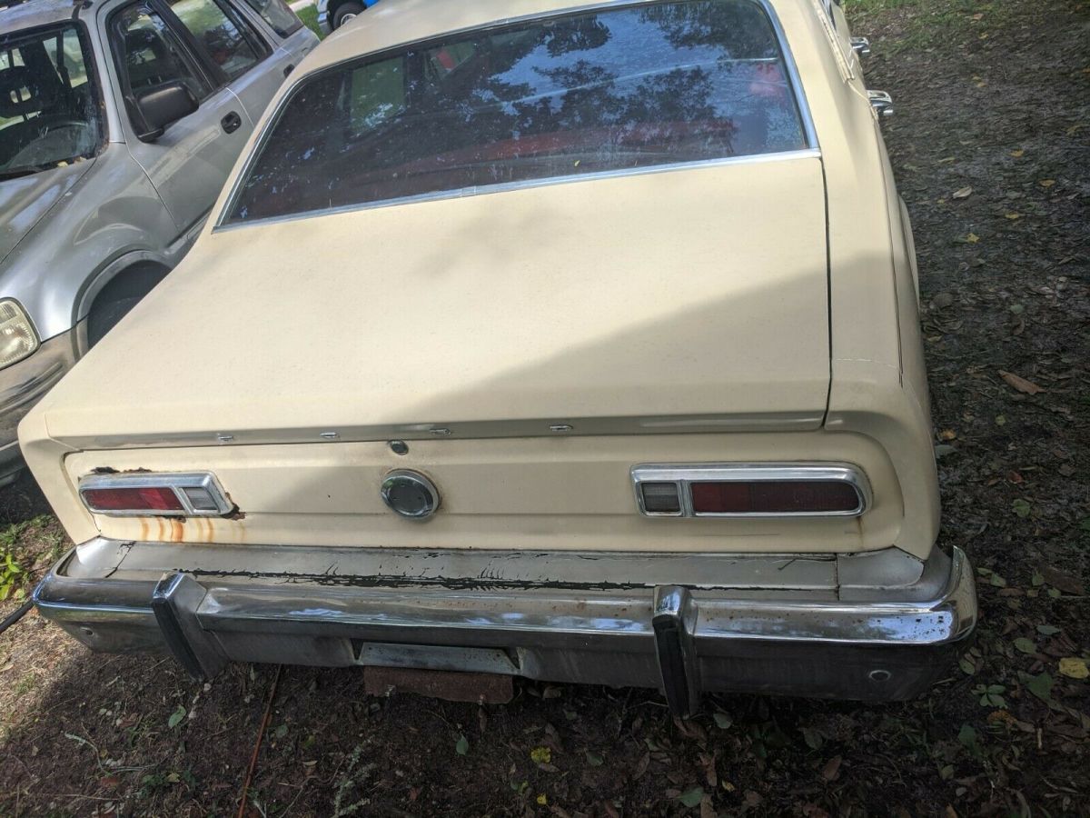 1977 ford maverick 4 door runs interior ok straight body all original vintage