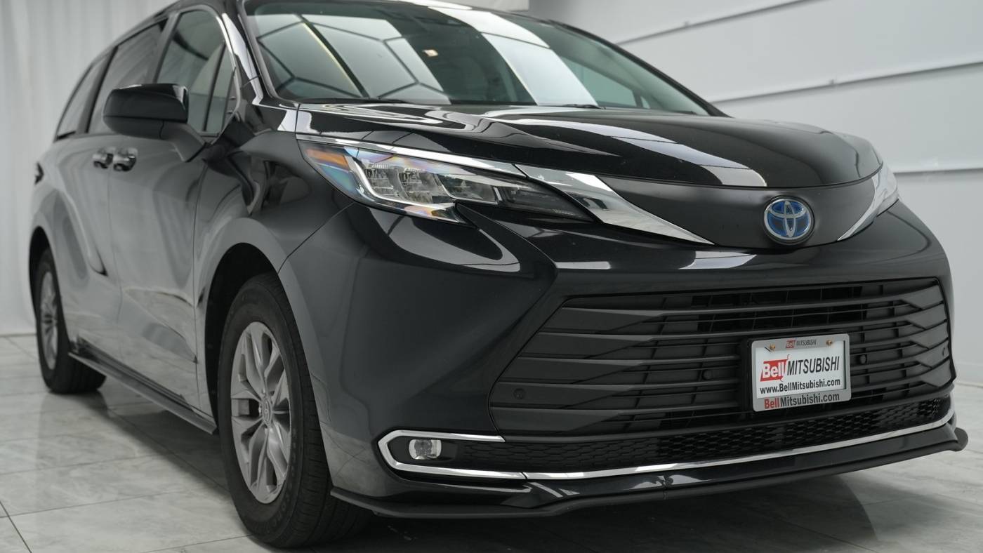 2023 toyota sienna