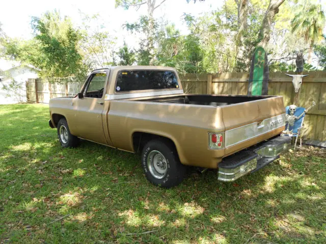 1978 "silverado" short bed fleetside / x-tra nice !