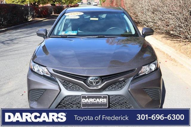 2020 toyota camry se