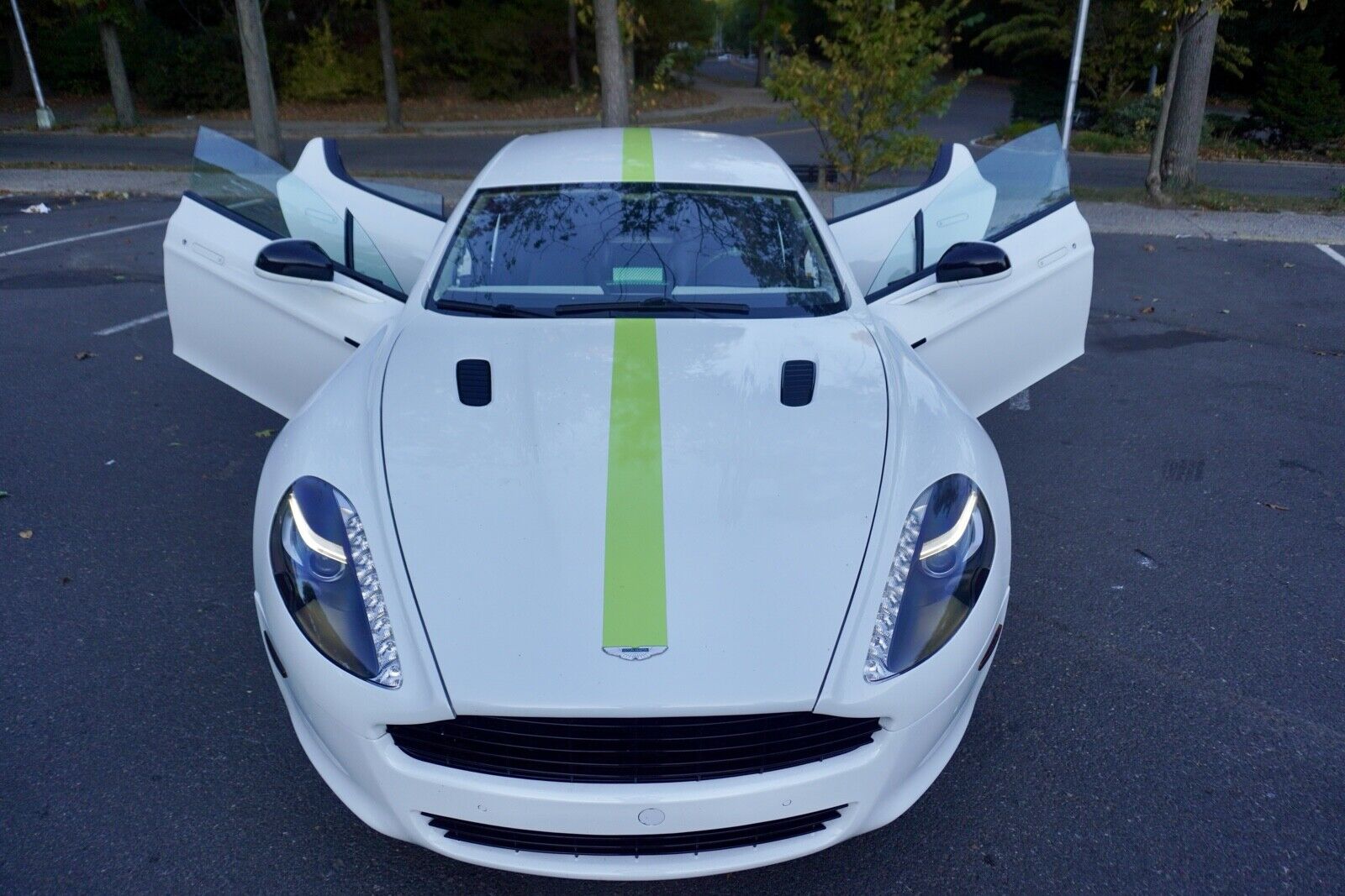2011 aston martin rapide