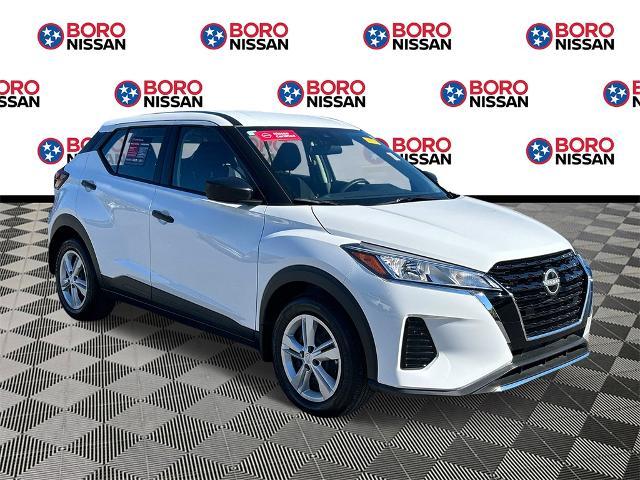 2023 nissan kicks s