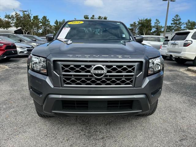 2024 nissan frontier sv