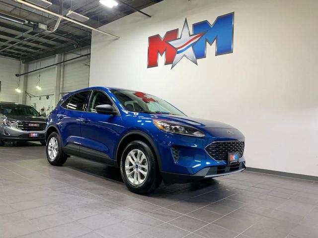 2022 ford escape se