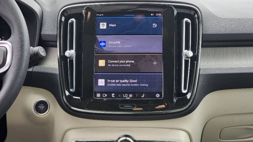2023 volvo xc40 b5 plus bright theme