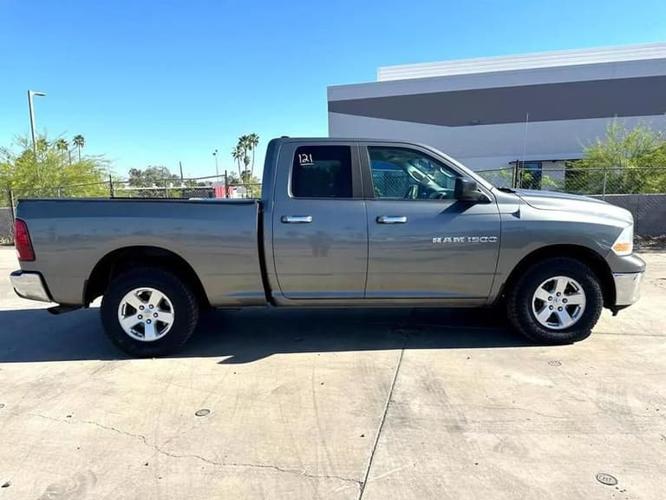 2011 ram 1500 quad cab slt pickup 4d 6 1/3 ft in glendale, arizona