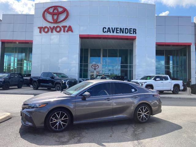 2023 toyota camry se