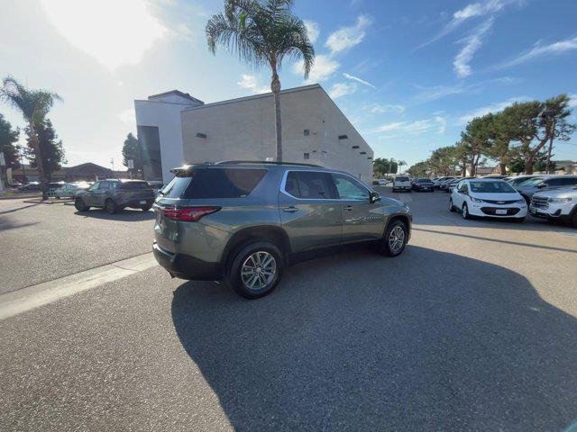 2023 chevrolet traverse lt cloth