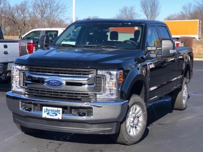 2018 ford f-250 super duty xlt 4x4 xlt 4dr crew cab 6.8 ft. sb pickup for sale in louisburg, kansas