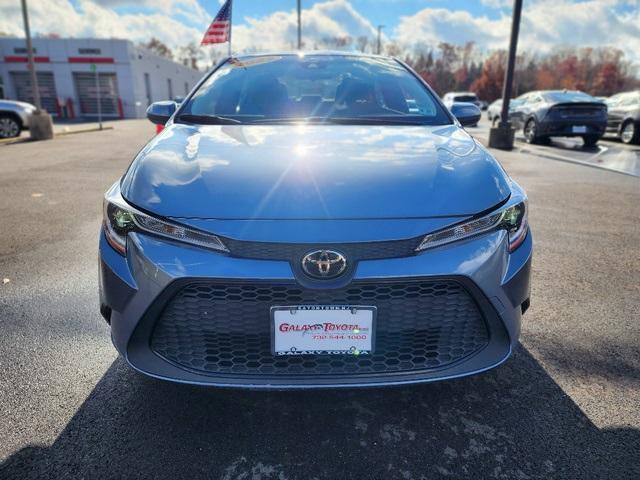 2022 toyota corolla le