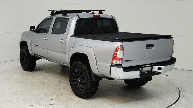 2015 toyota tacoma base