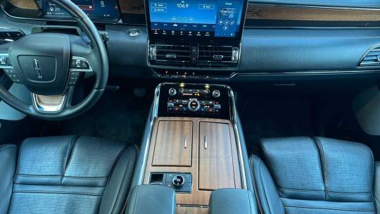 2022 Lincoln Navigator