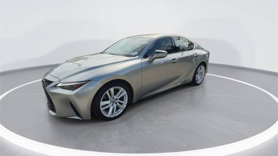 2022 Lexus IS